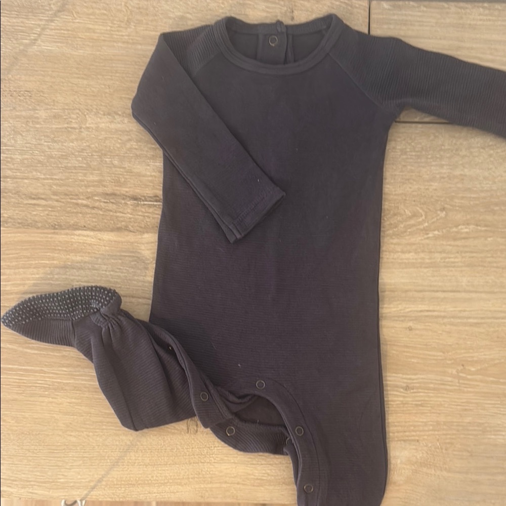 Grey Ribbed Footsie SIZE 3-6 MONTHS